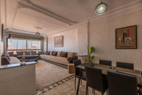 Appartement Authentique au Centre